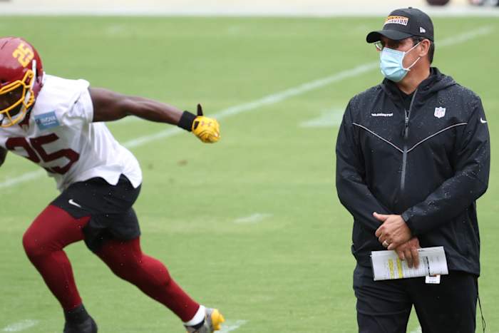 Ron Rivera Mask FEF © Geoff Burke-USA TODAY Sports